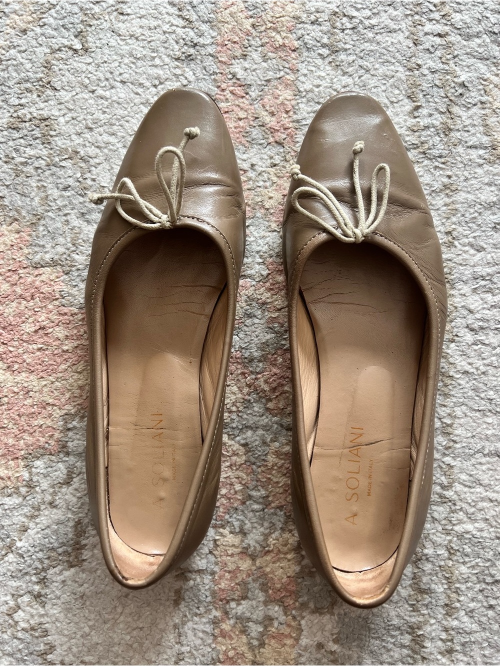 A. Soliani Como Ballet Flat in Taupe - Picture 4 of 9